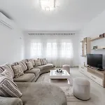 Apartament Hometown By Pikhost *