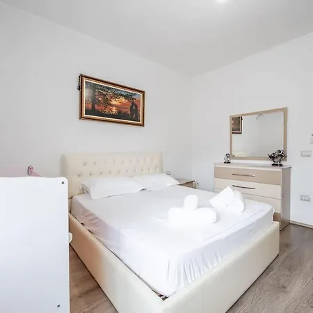 Appartement Hometown By Pikhost