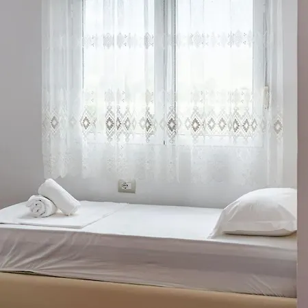 Hometown By Pikhost Gjirokastër