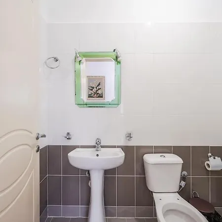 Hometown By Pikhost Daire Gjirokastër