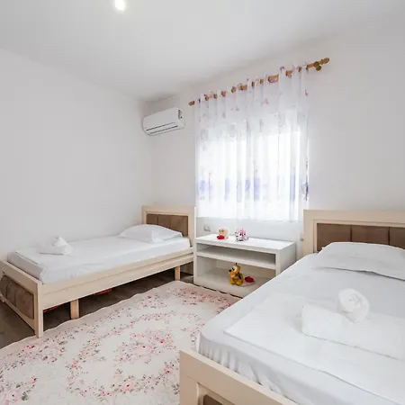 Апартаменты Hometown By Pikhost *